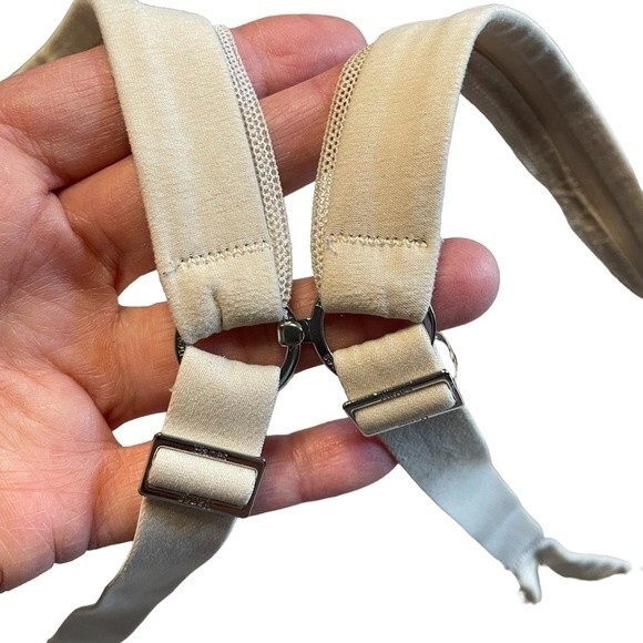 Hanes Ultimate T-Shirt Soft Wirefree Convertible Bra Size 38C - Picture 5 of 7